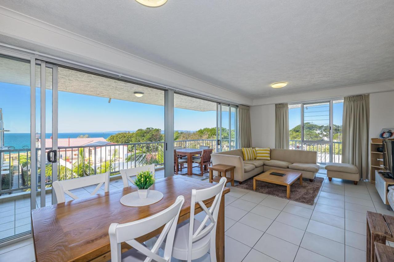On The Beach Resort Bribie Island Woorim Exteriör bild