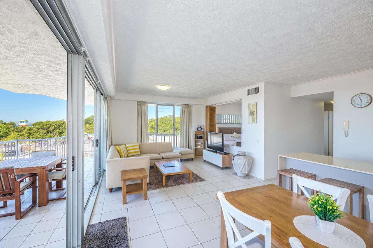 On The Beach Resort Bribie Island Woorim Exteriör bild