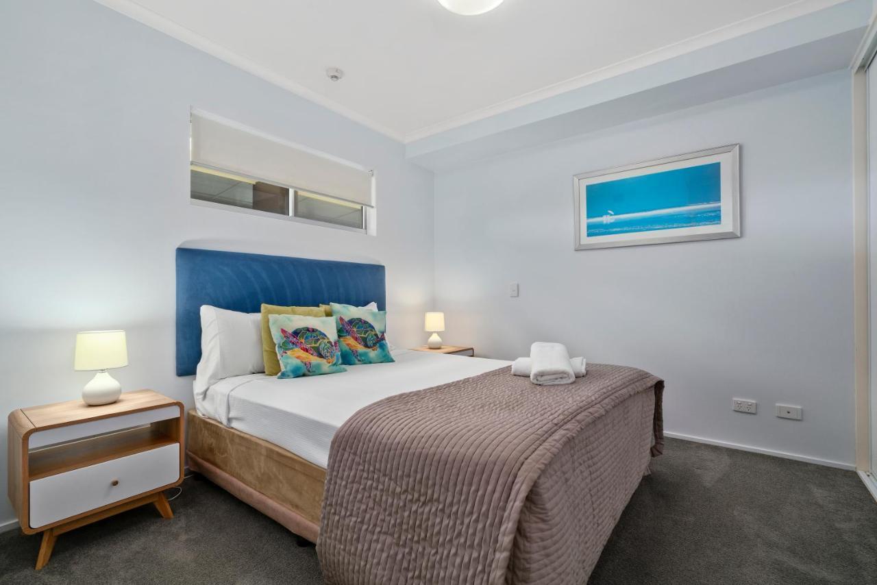 On The Beach Resort Bribie Island Woorim Exteriör bild