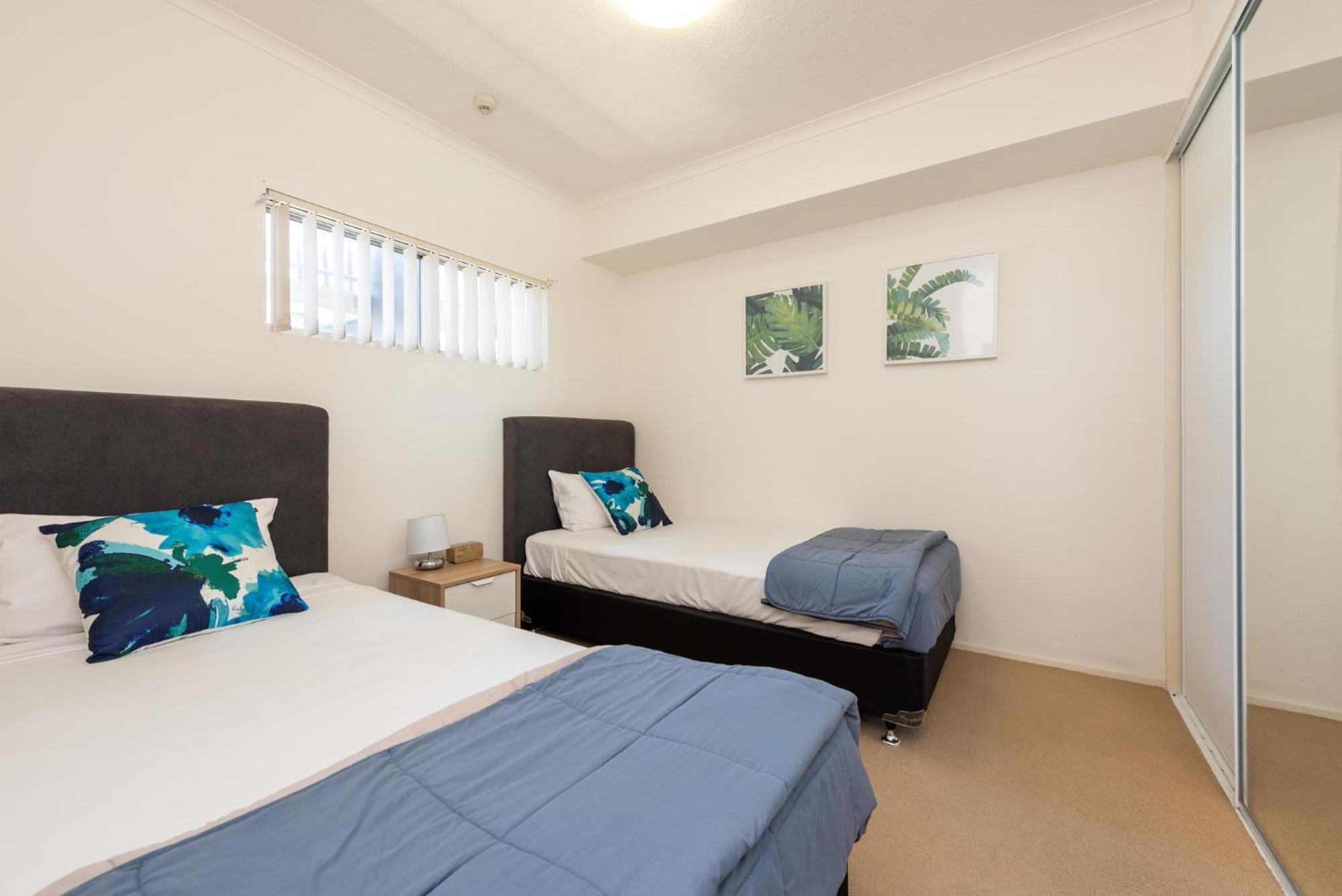 On The Beach Resort Bribie Island Woorim Exteriör bild