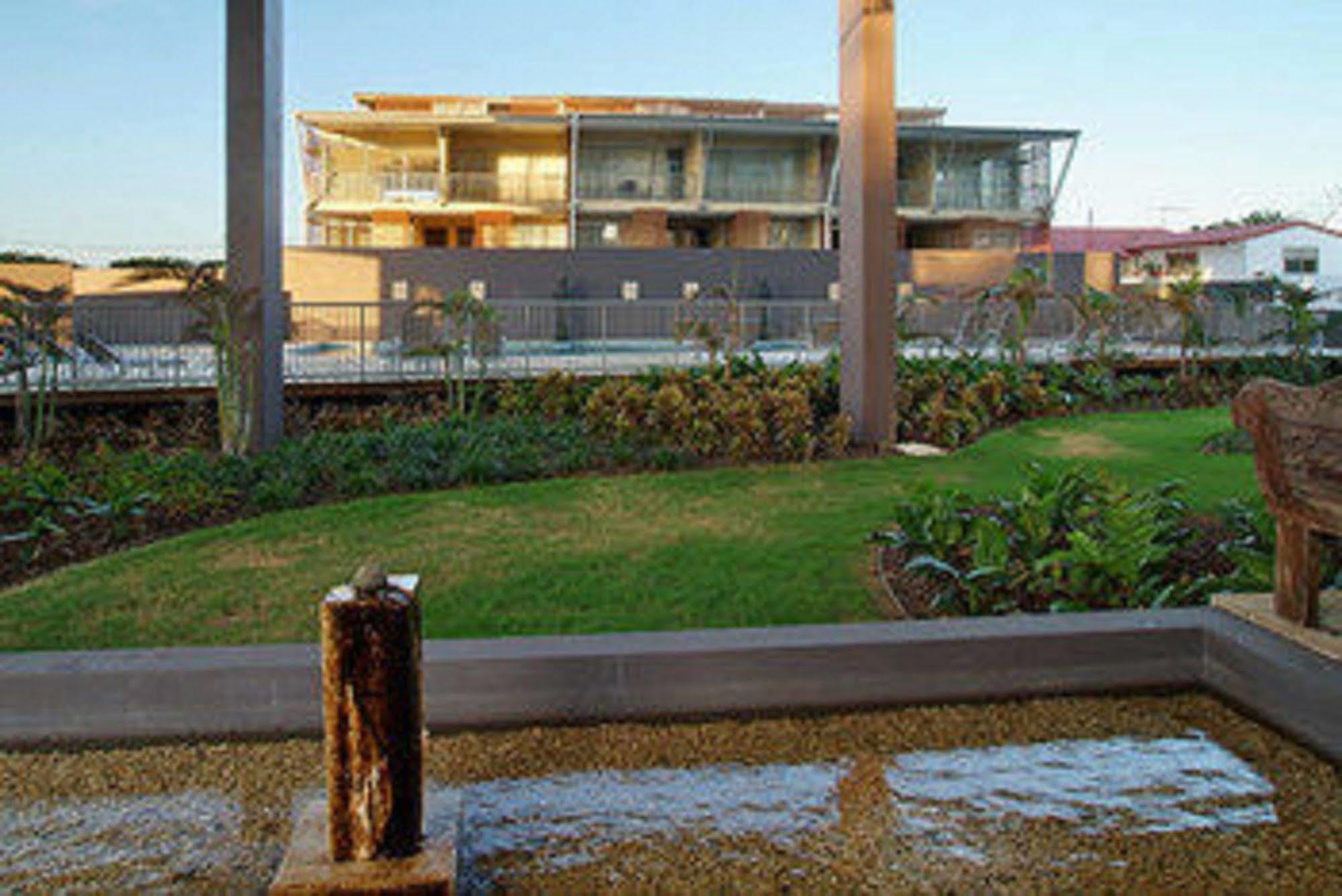 On The Beach Resort Bribie Island Woorim Exteriör bild