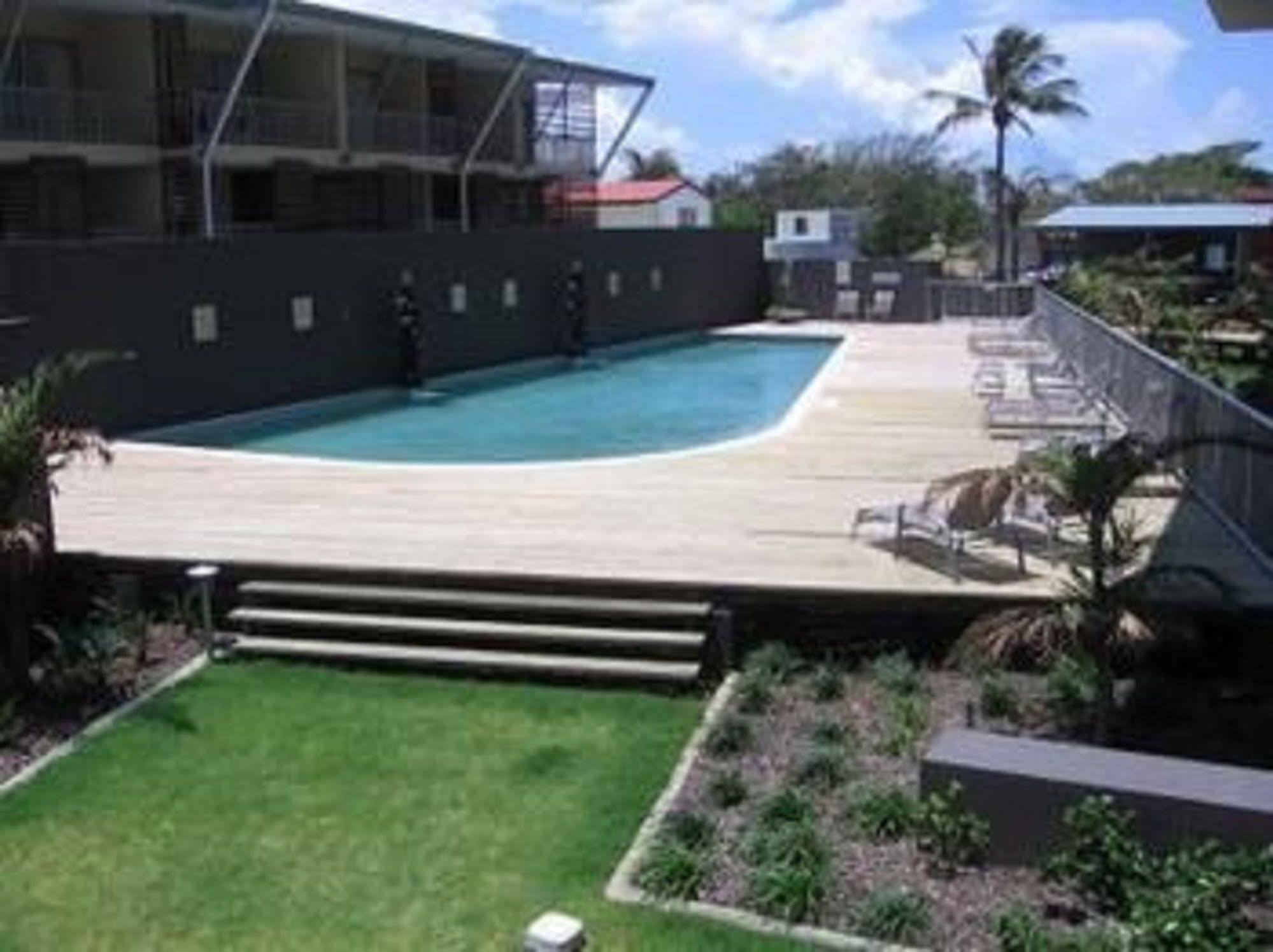 On The Beach Resort Bribie Island Woorim Exteriör bild