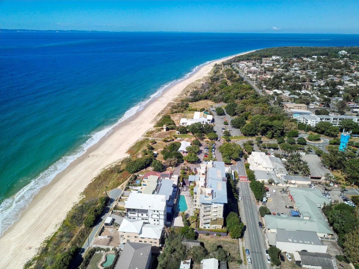 On The Beach Resort Bribie Island Woorim Exteriör bild