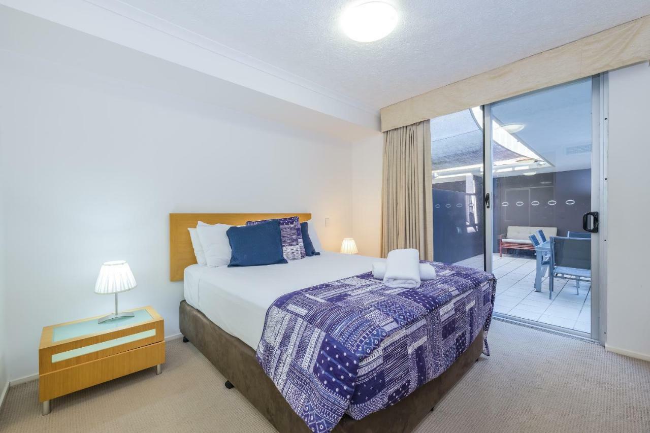 On The Beach Resort Bribie Island Woorim Exteriör bild