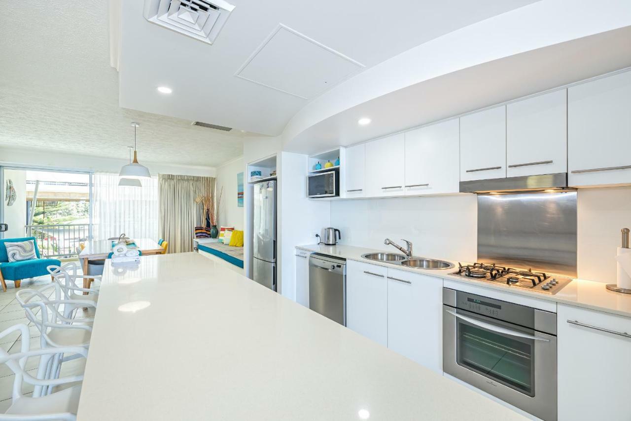 On The Beach Resort Bribie Island Woorim Exteriör bild